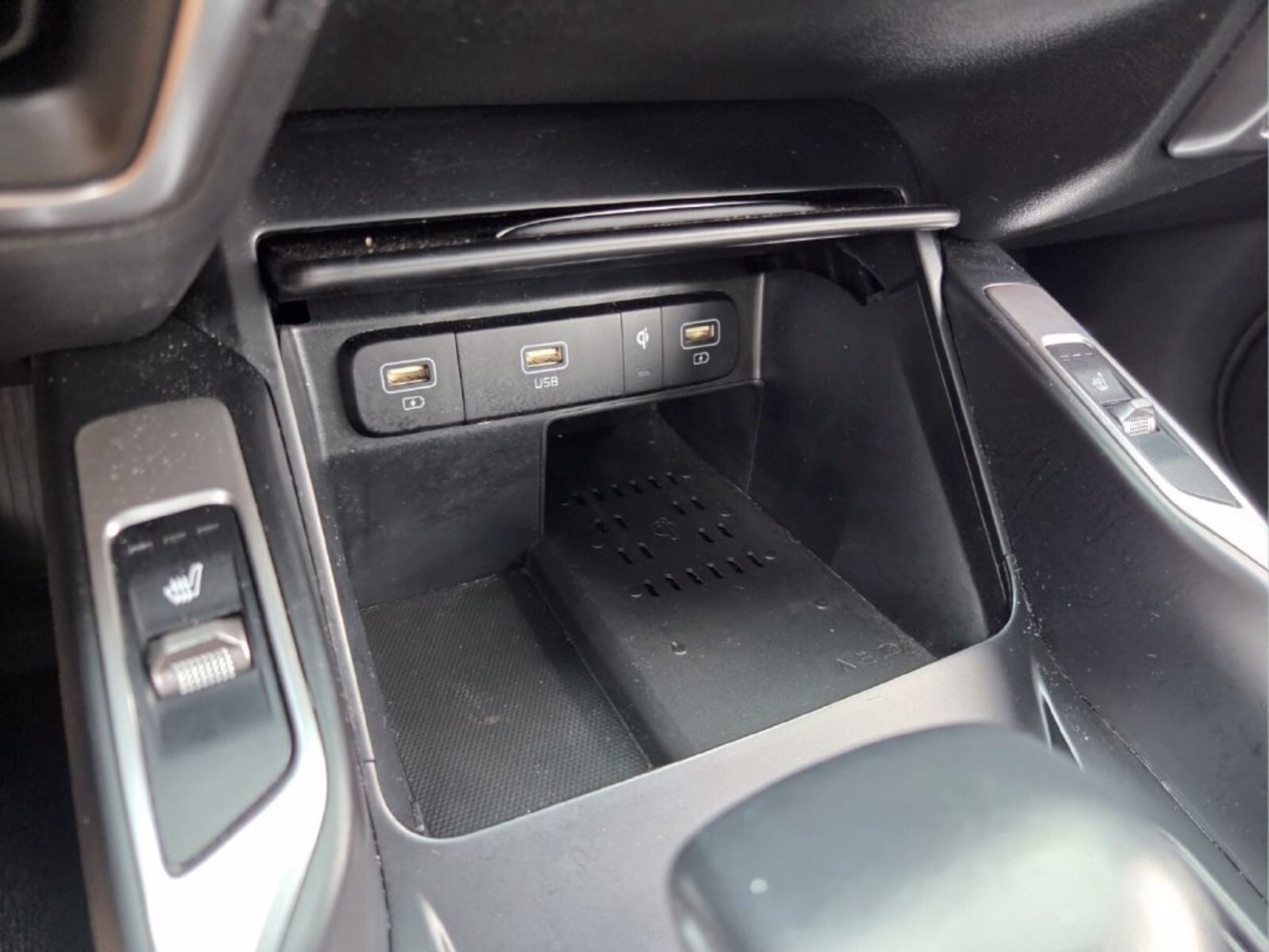 Certified 2022 Kia Sorento X-Line EX AWD/4WD image 22