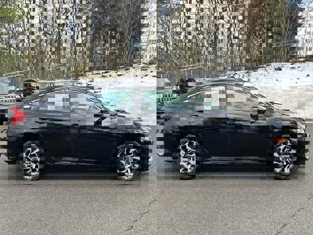 Used 2018 Honda Civic EX image 3