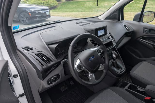 Used 2020 Ford Transit Connect XL image 5
