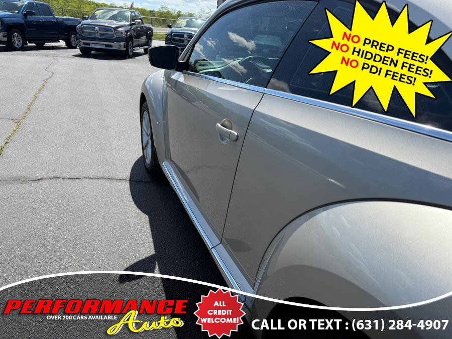 Used 2013 Volkswagen Beetle TDI image 16