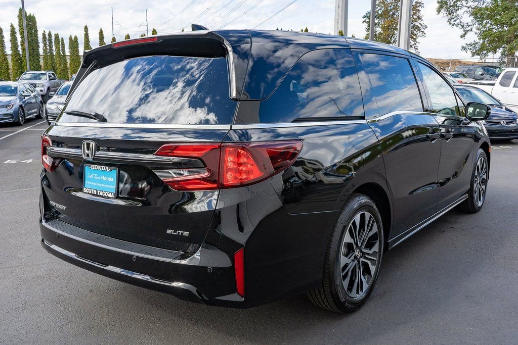 New 2026 Honda Odyssey Elite image 6