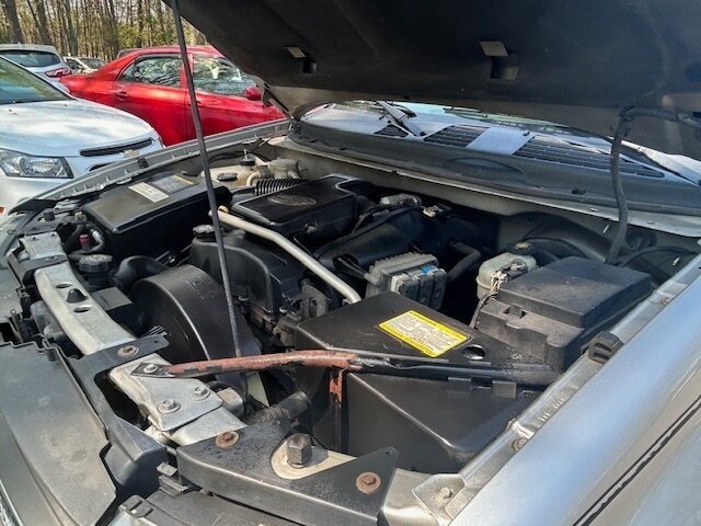 Used 2004 Chevrolet TrailBlazer LS w/ LS Preferred Equipment Group RWD image 21