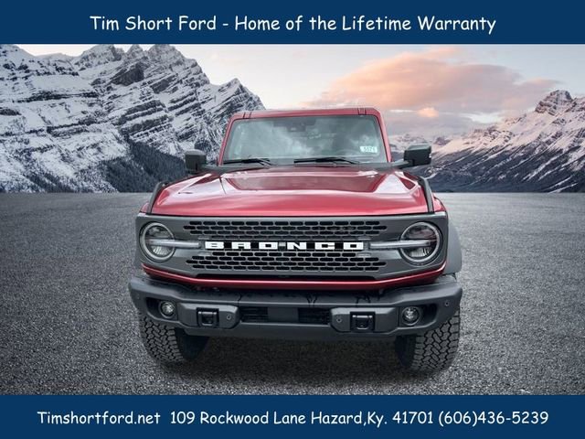 New 2025 Ford Bronco Badlands image 2