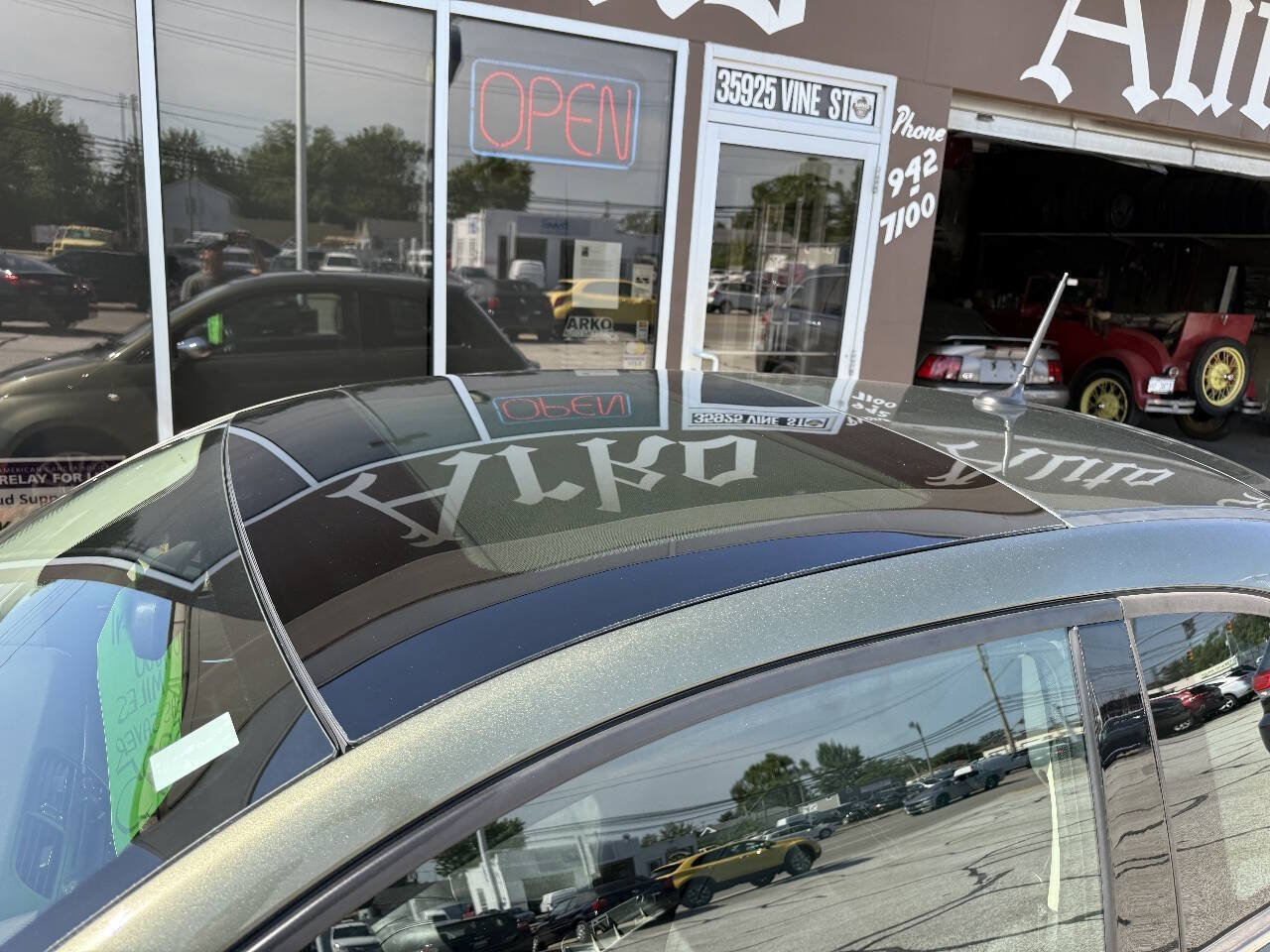 Used 2012 FIAT 500 Lounge w/ Luxury Leather Pkg FWD image 11