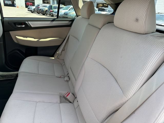 Used 2019 Subaru Outback 2.5i Premium AWD/4WD image 23