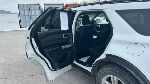 Used 2020 Ford Explorer XLT w/ Comfort Package image 28