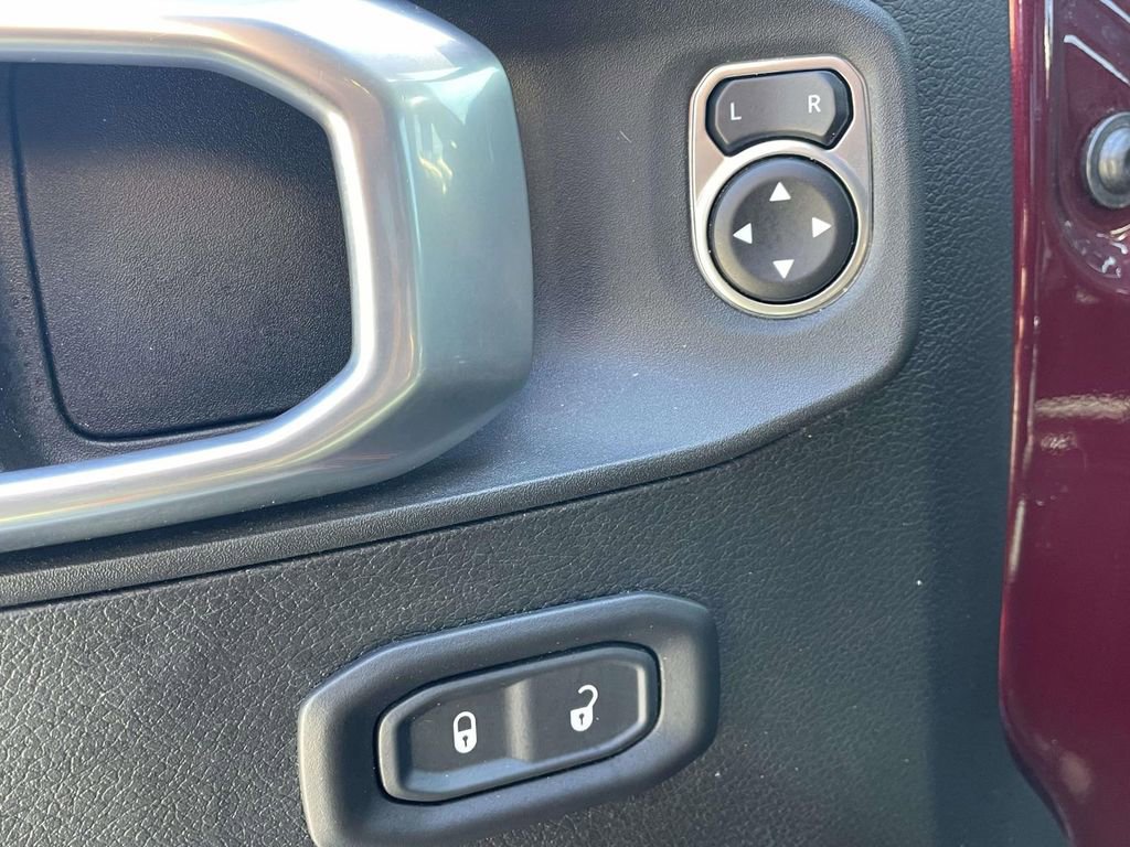 Used 2021 Jeep Wrangler Unlimited Sport image 19