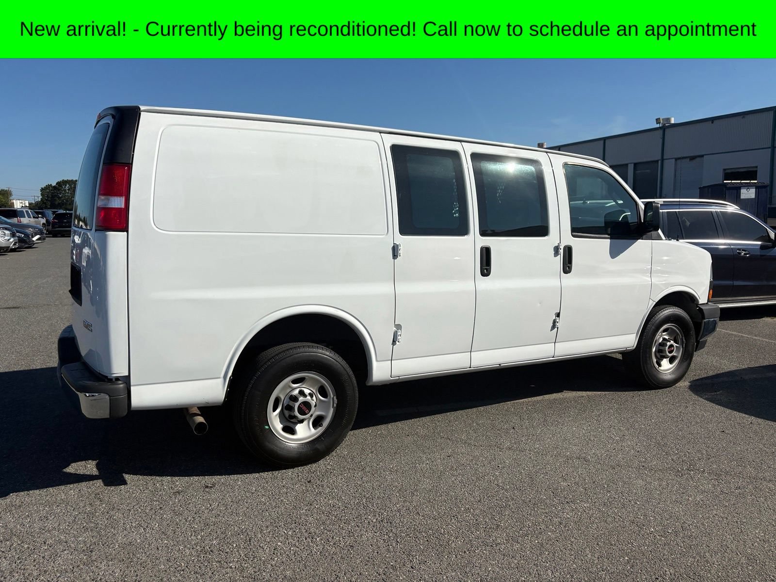 Used 2022 GMC Savana 2500 w/ Driver Convenience Package RWD image 3