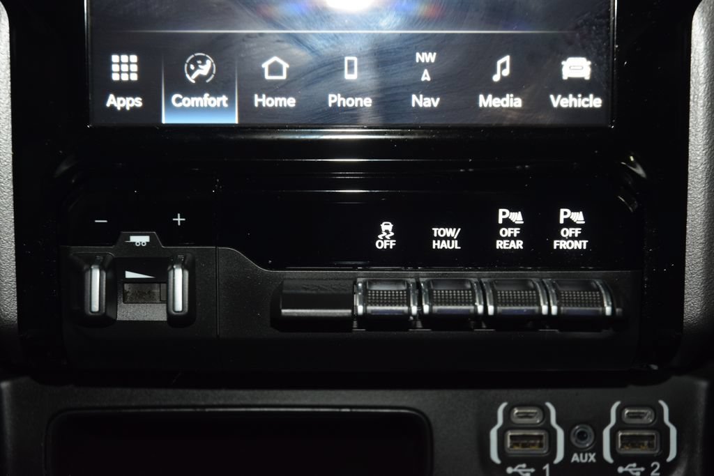 Used 2023 RAM 1500 Big Horn AWD/4WD image 42