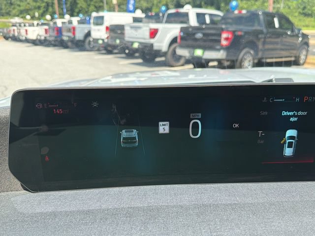 Used 2025 Ford Expedition Active RWD image 30