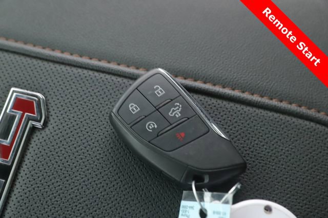 Used 2024 GMC Sierra 2500 AT4 w/ AT4 Premium Plus Package image 3