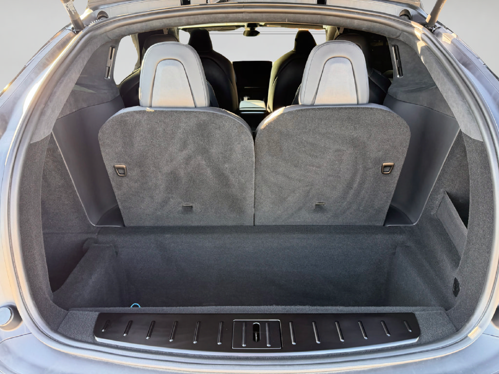 Used 2026 Tesla Model X Plaid AWD/4WD image 42