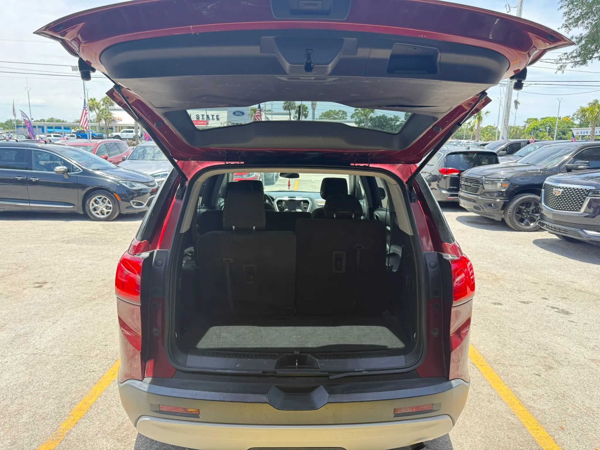 Used 2017 GMC Acadia SLE FWD image 20