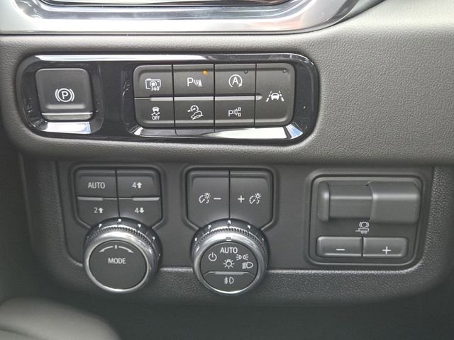 New 2026 GMC Yukon XL Elevation w/ Elevation Premium Package AWD/4WD image 14
