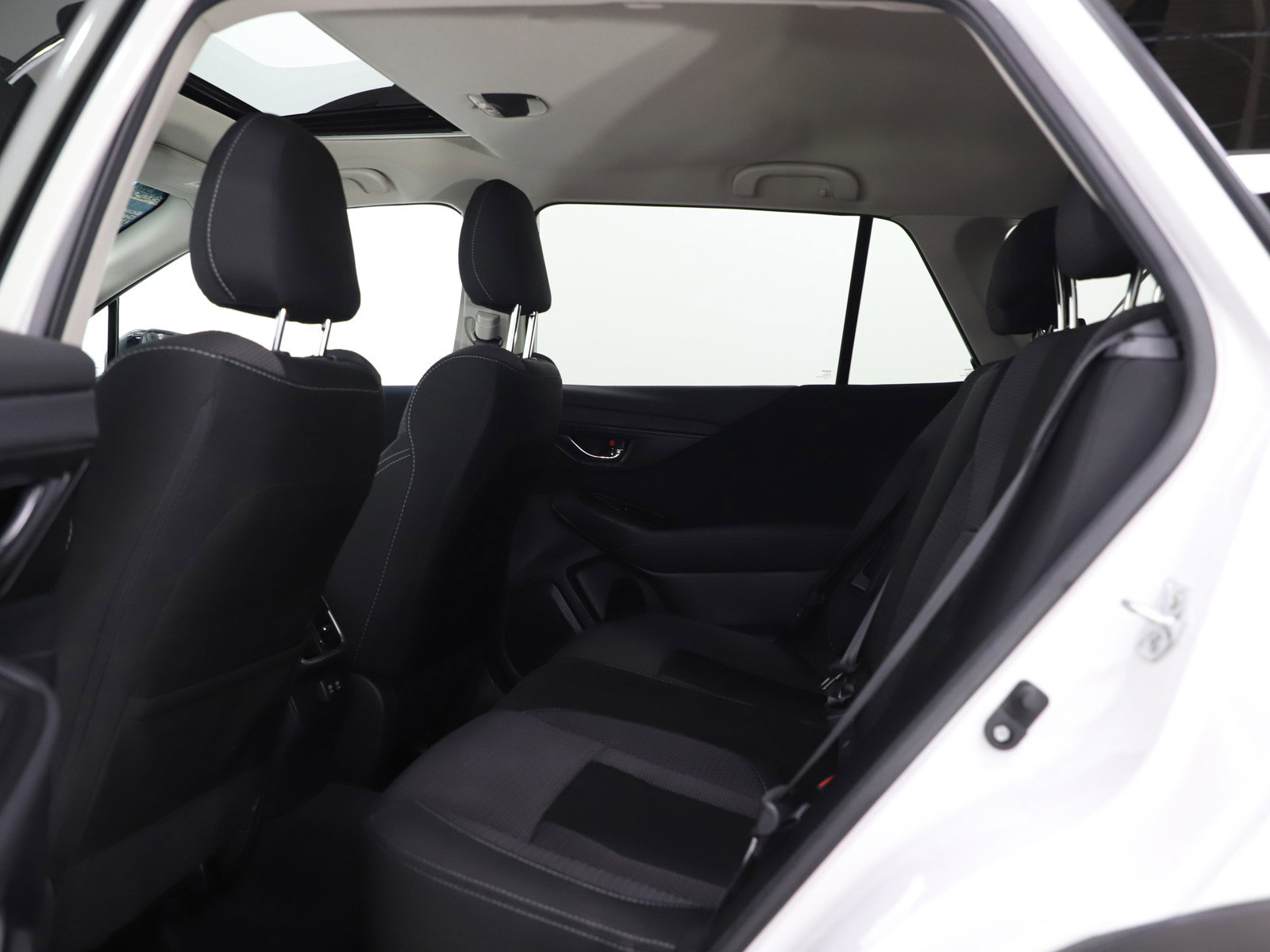 Used 2022 Subaru Outback Premium image 18