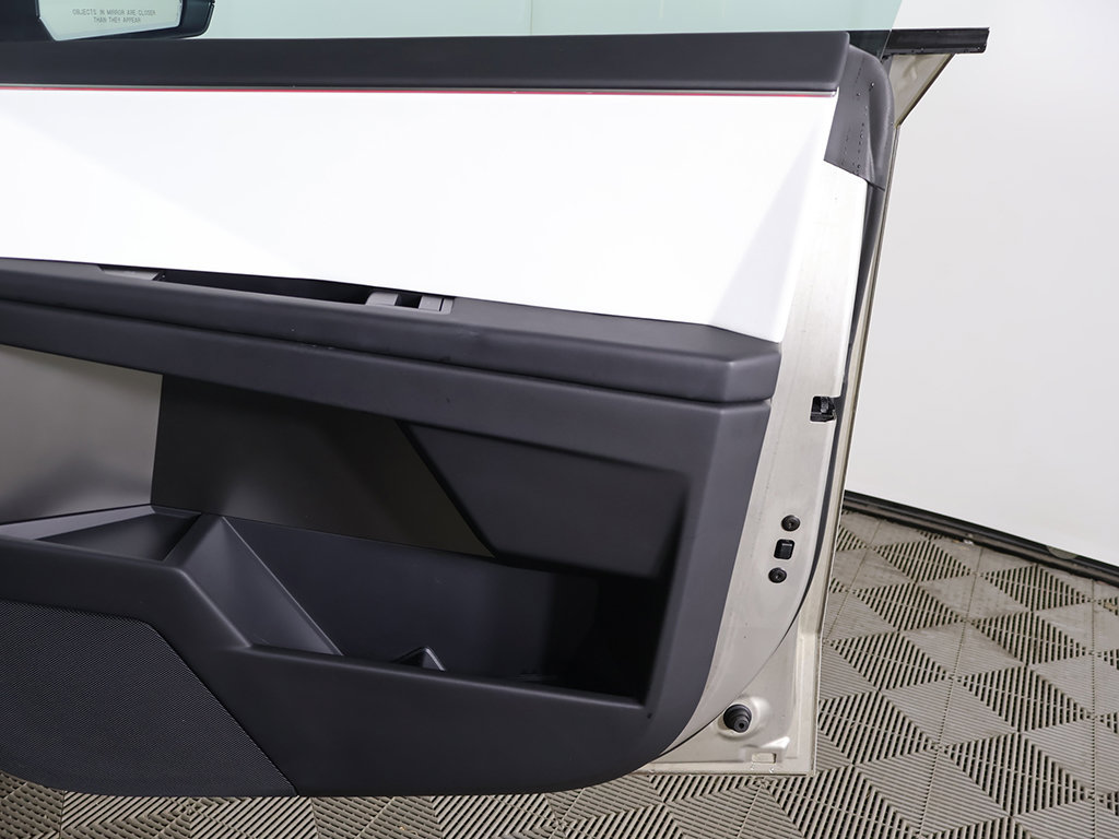 Used 2024 Tesla Cybertruck AWD Crew Cab image 21