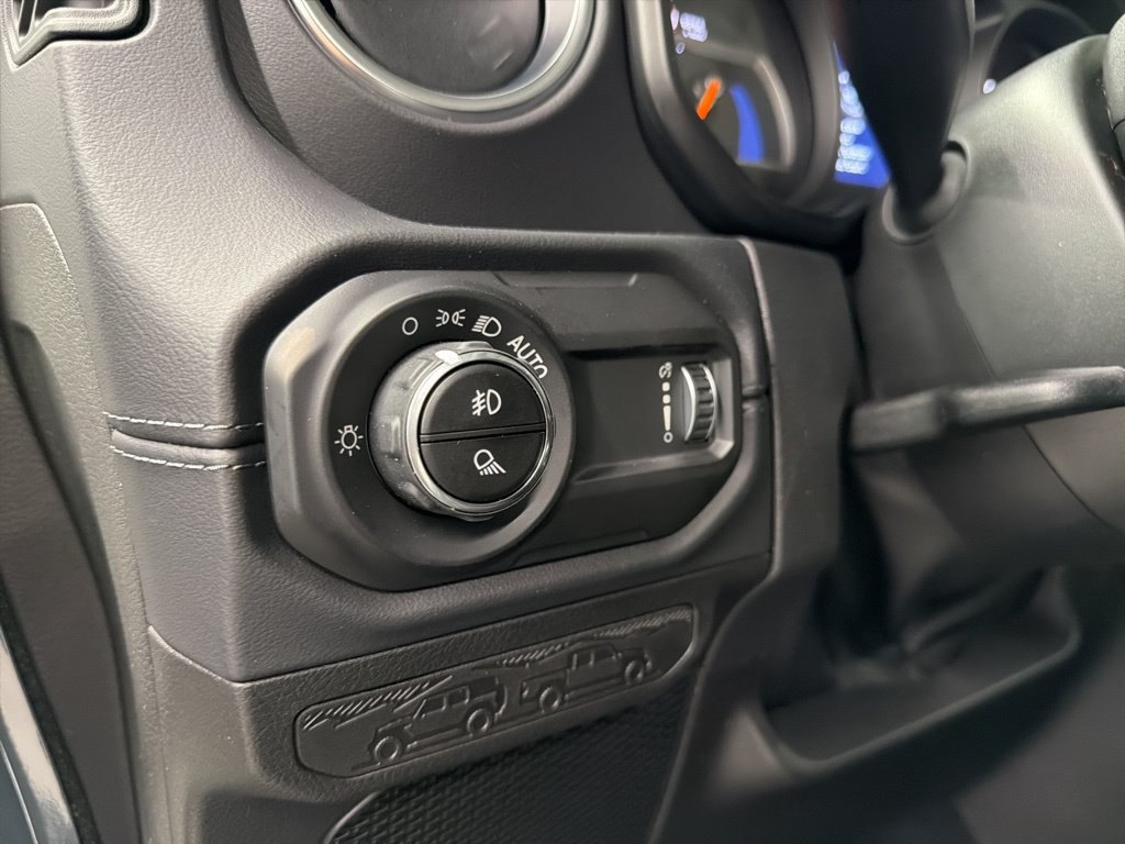New 2026 Jeep Gladiator Sport AWD/4WD image 15