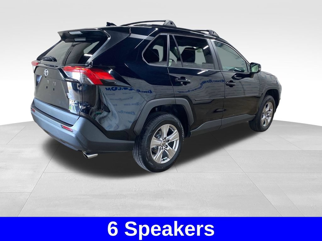 Used 2022 Toyota RAV4 XLE w/ Convenience Package AWD/4WD image 4