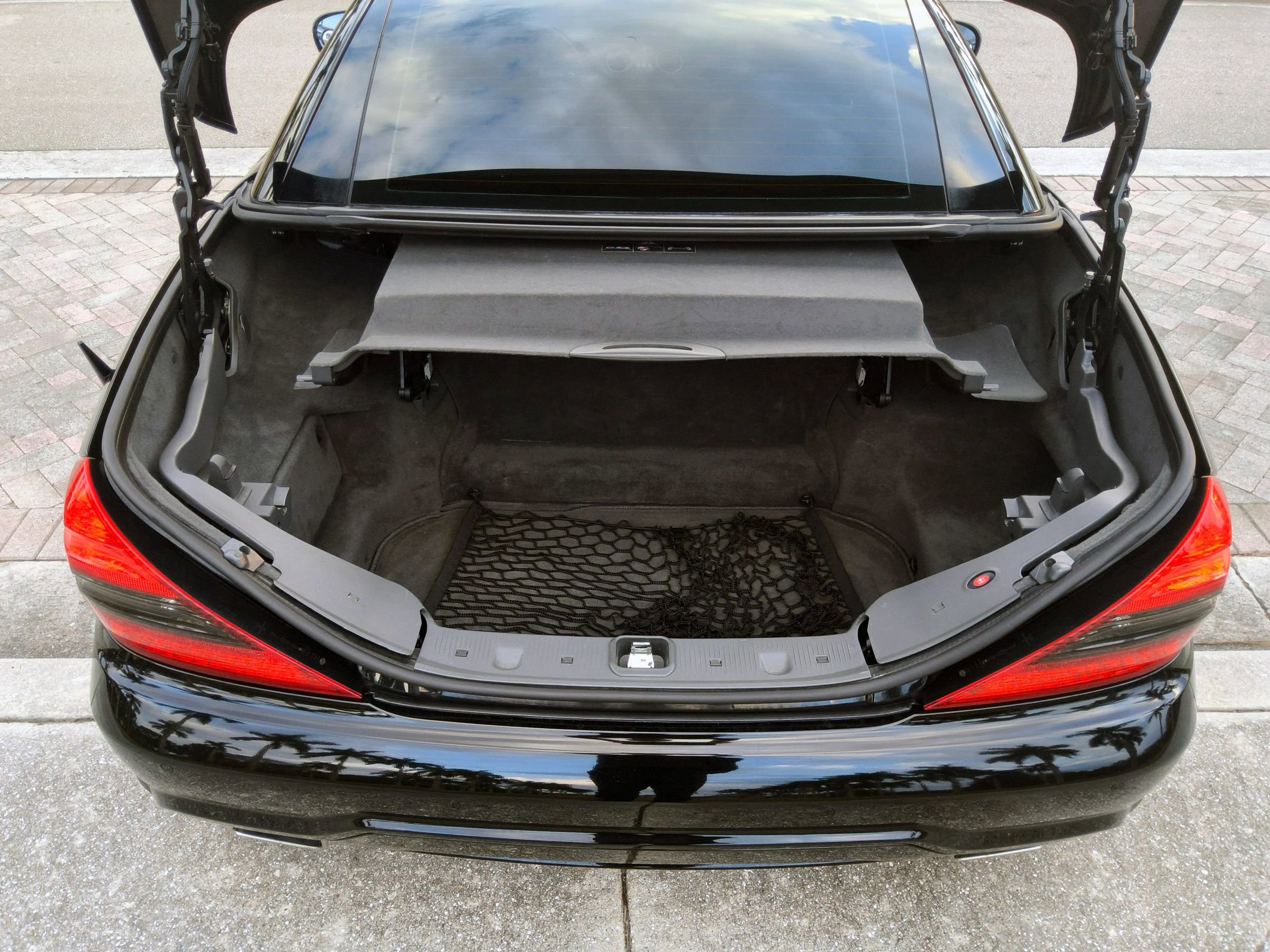 Used 2012 Mercedes-Benz SL 550 image 10