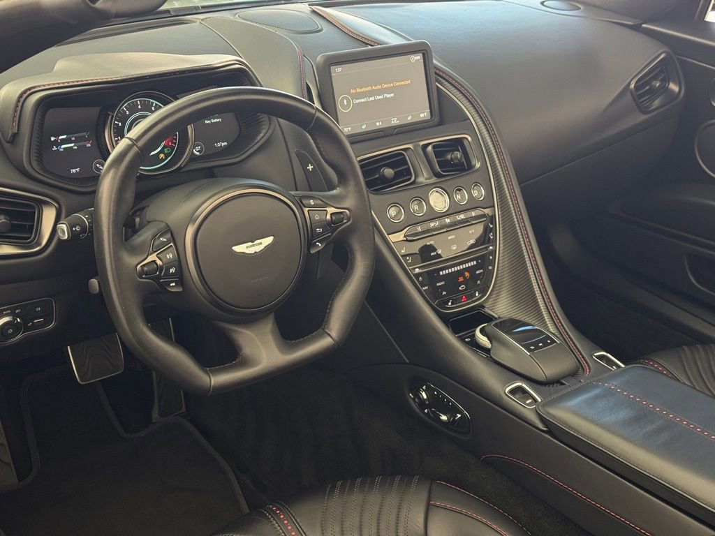 Used 2023 Aston Martin DB11 Volante image 10