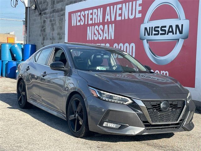Used 2022 Nissan Sentra SR w/ SR Premium Package image 1