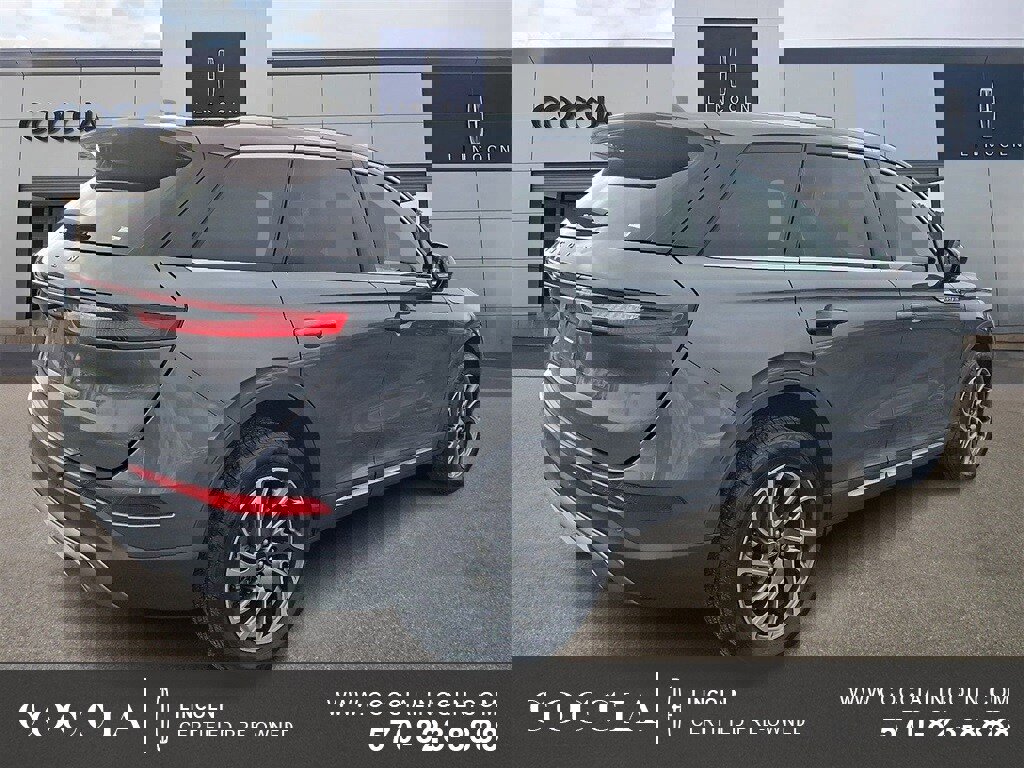 Certified 2022 Lincoln Corsair AWD w/ Equipment Group 101A image 4