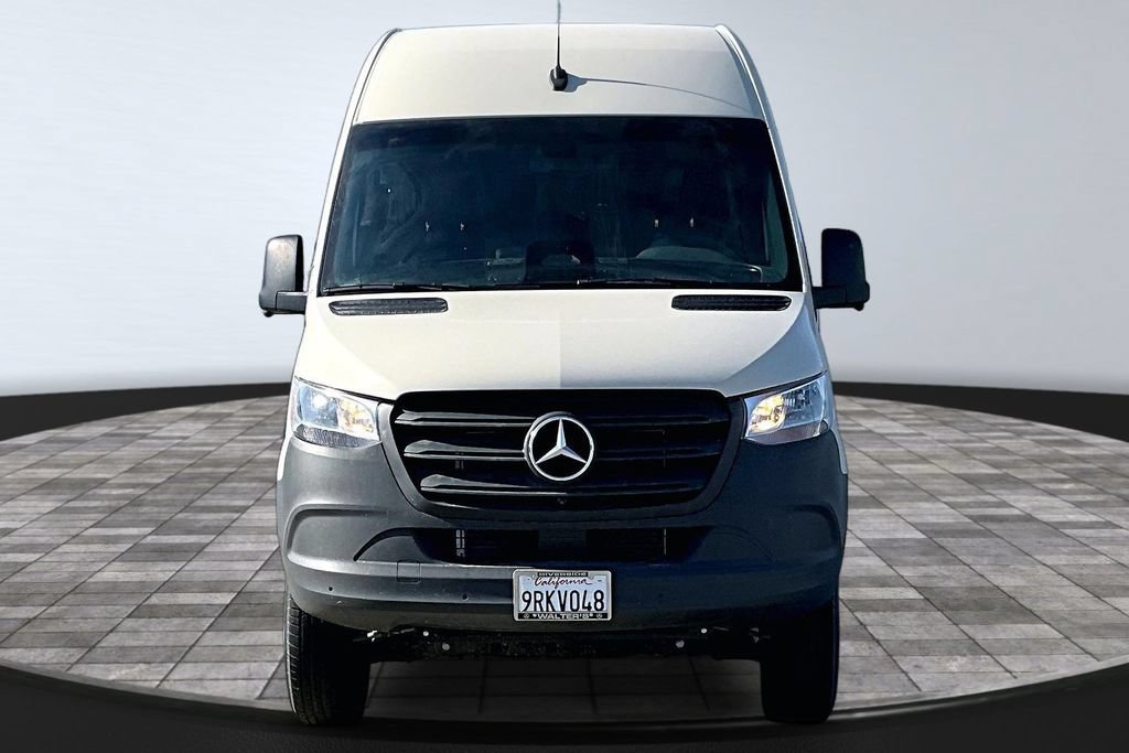 Used 2025 Mercedes-Benz Sprinter 2500 image 24