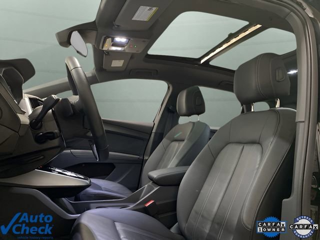 Used 2024 Audi Q4 e-tron Premium image 19