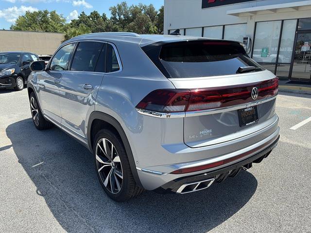 New 2025 Volkswagen Atlas Cross Sport SEL Premium R-Line image 4