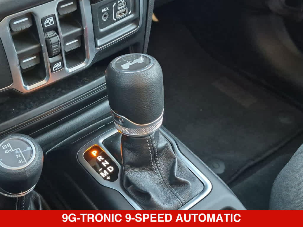 Used 2026 Jeep Wrangler Unlimited Sahara AWD/4WD image 30