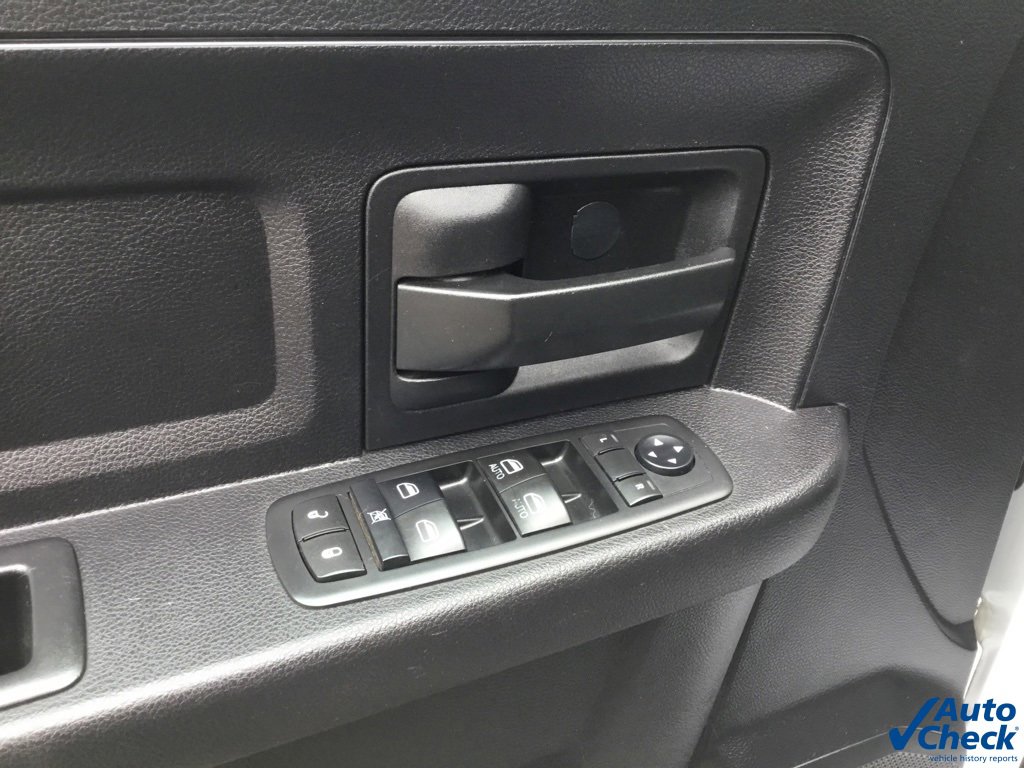 Used 2015 RAM 3500 Tradesman w/ Chrome Appearance Group image 26