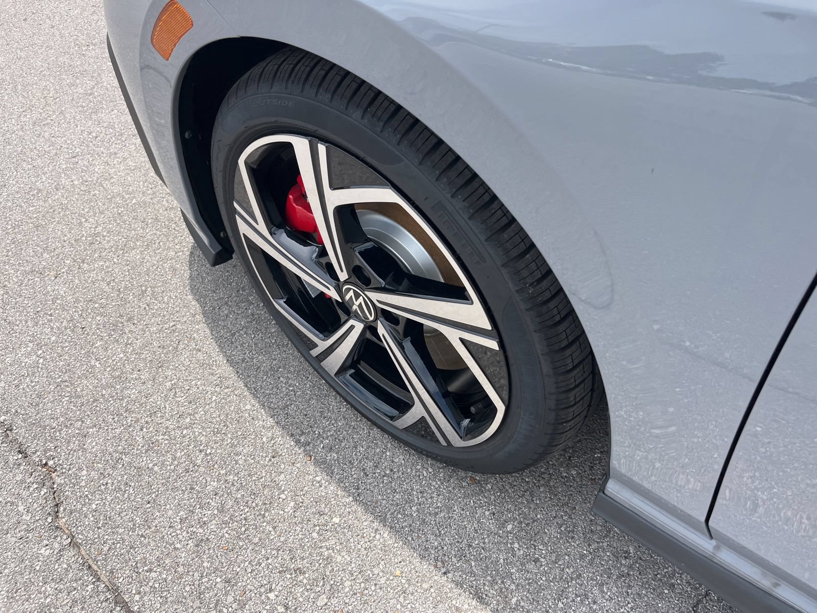 New 2026 Volkswagen GTI SE FWD image 5