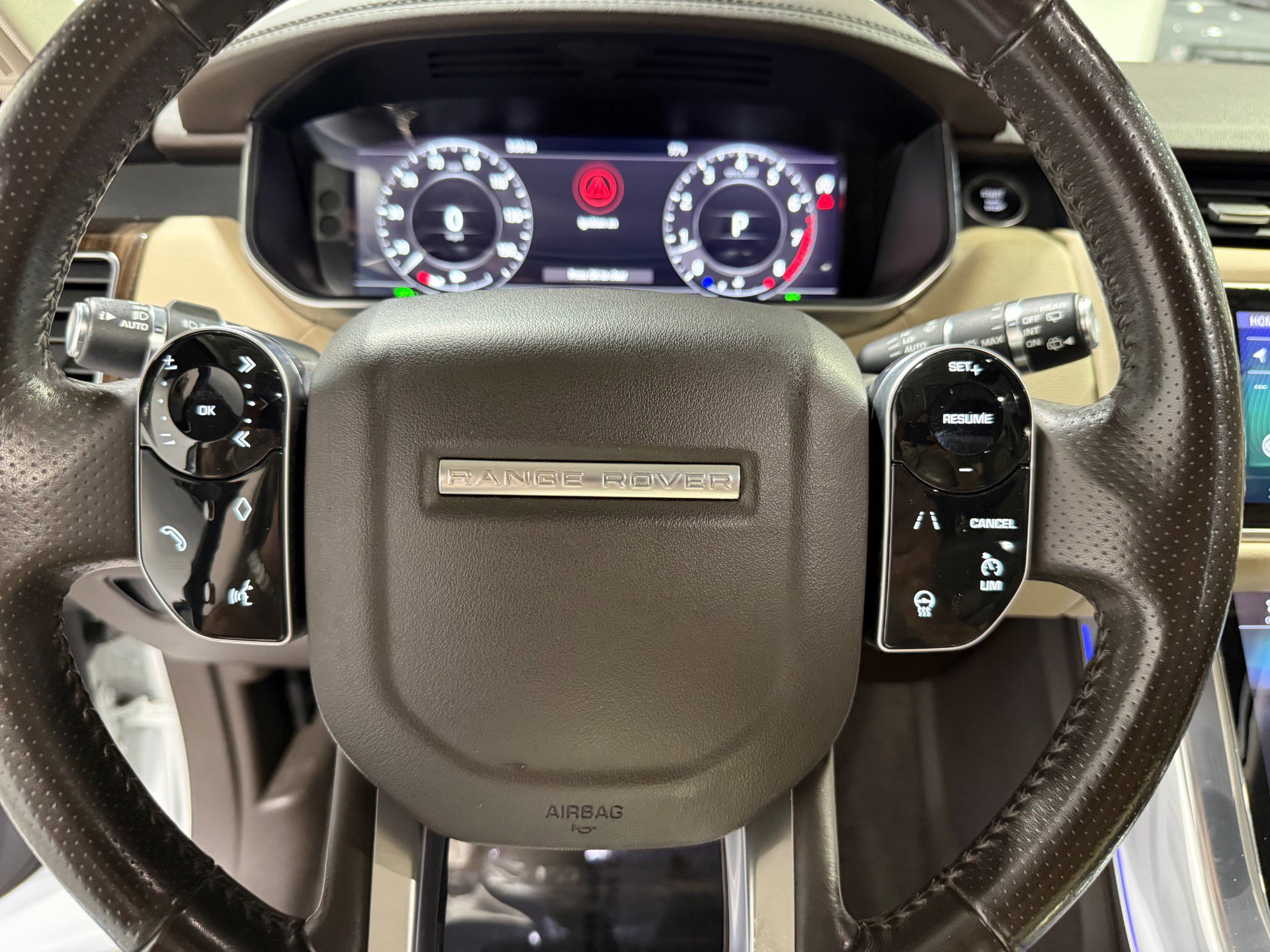 Used 2018 Land Rover Range Rover Sport HSE AWD/4WD image 29
