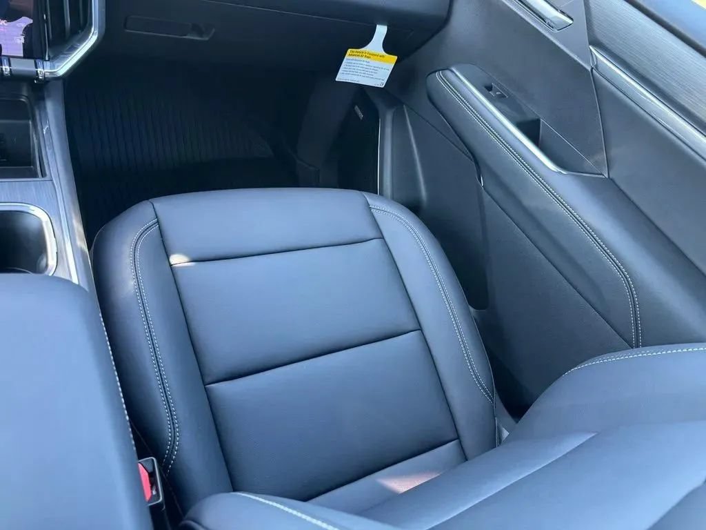 New 2027 GMC Acadia Elevation w/ Black Edition FWD image 21