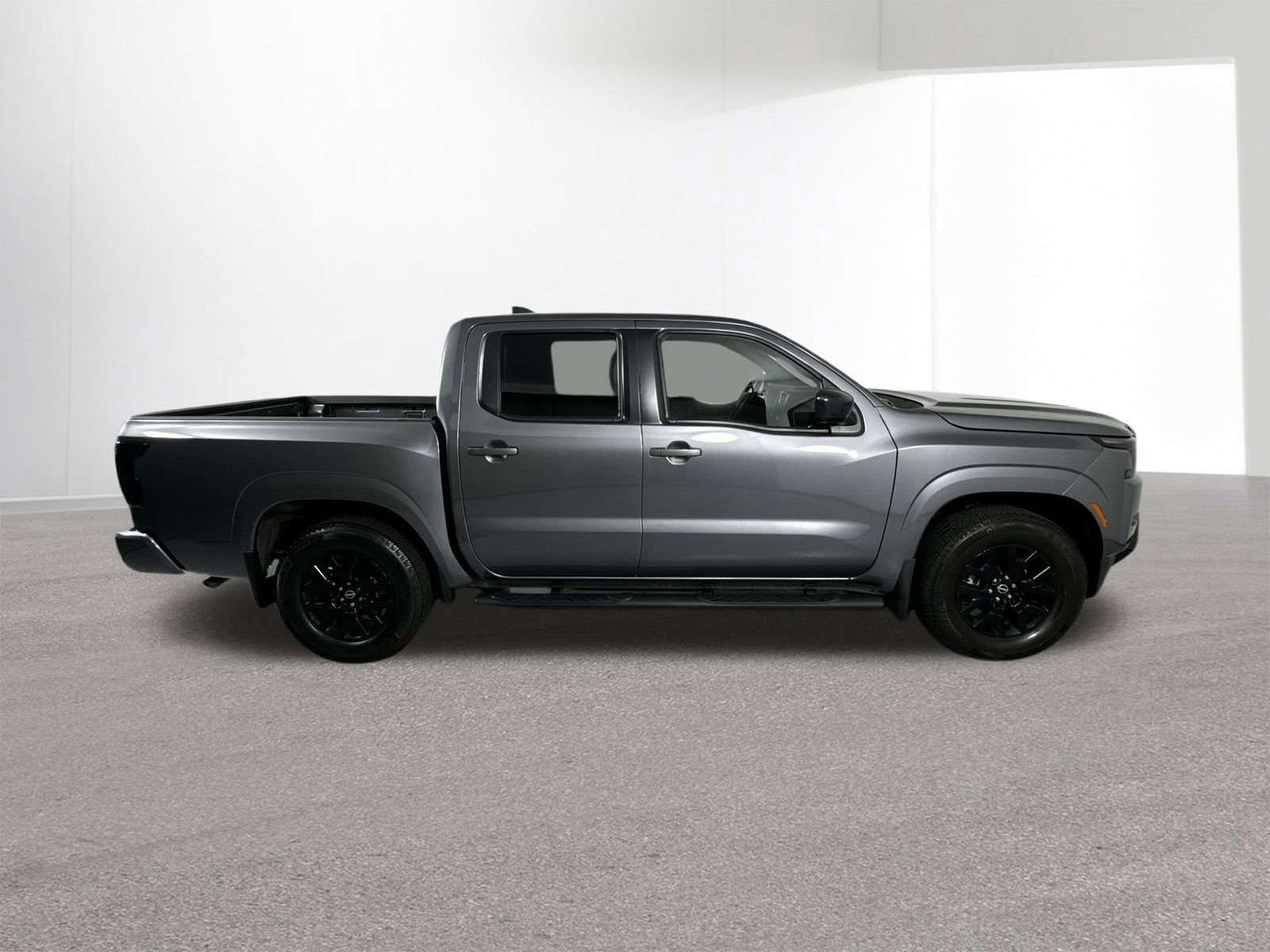 Certified 2023 Nissan Frontier SV w/ Midnight Edition Package image 38