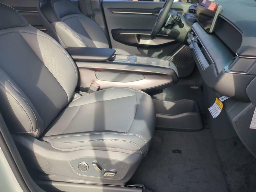 New 2026 Kia EV9 Light image 28