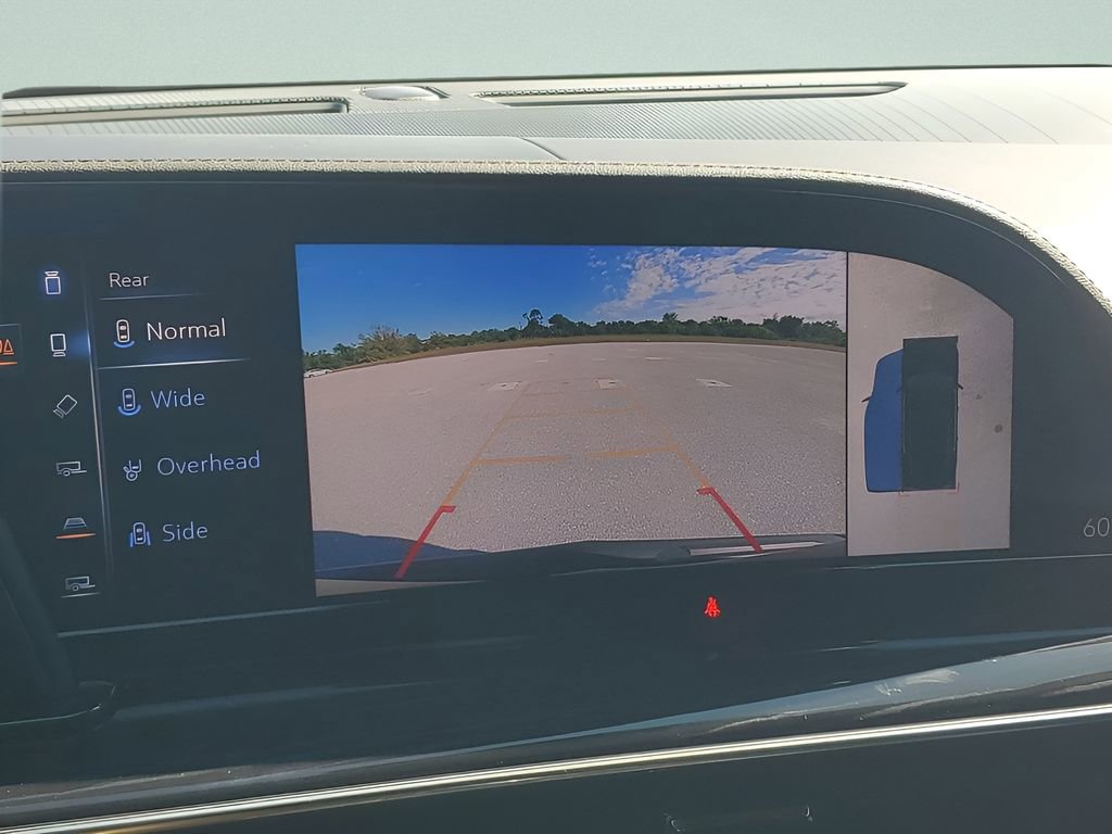 Used 2024 Cadillac Escalade ESV V image 31