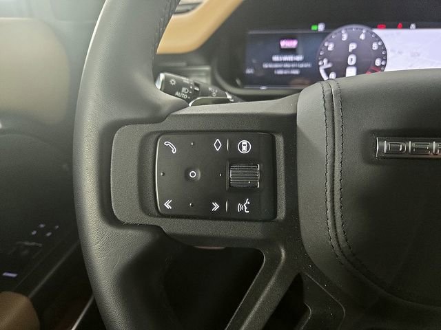 Used 2025 Land Rover Defender 110 V8 image 23