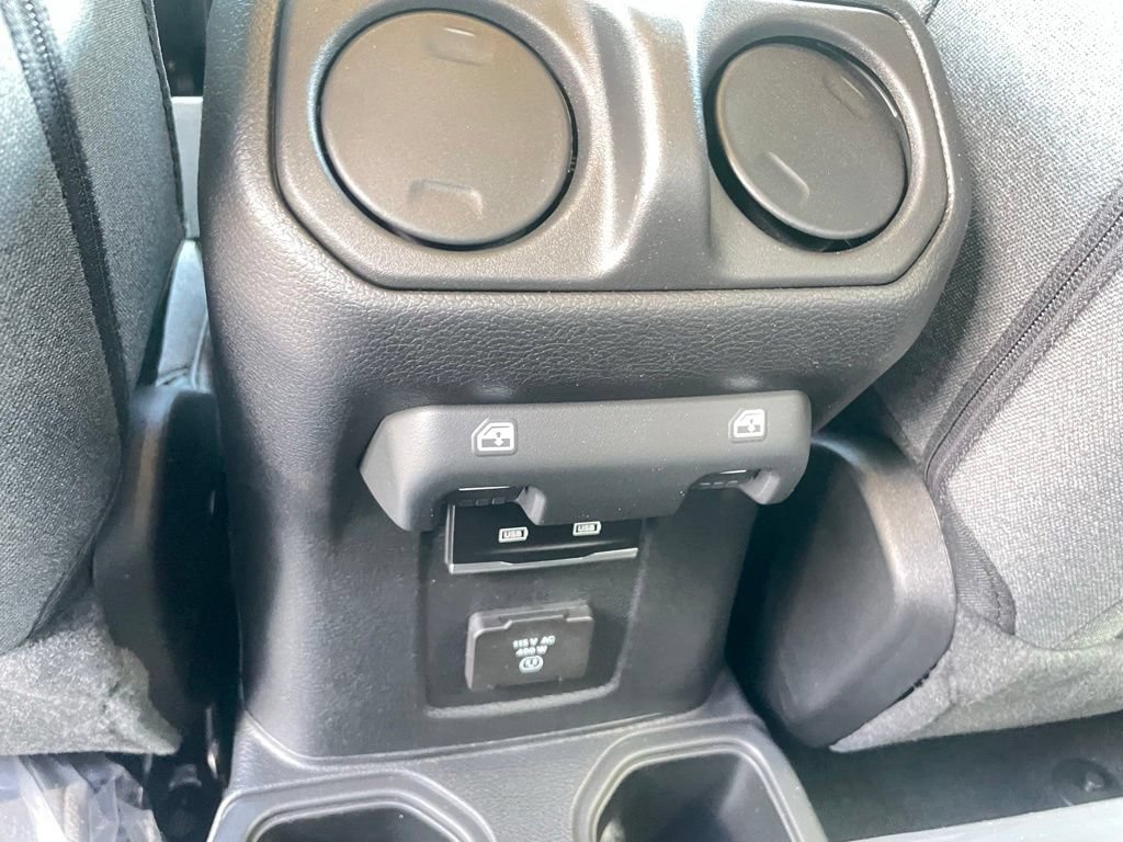 New 2026 Jeep Gladiator Sport AWD/4WD image 10