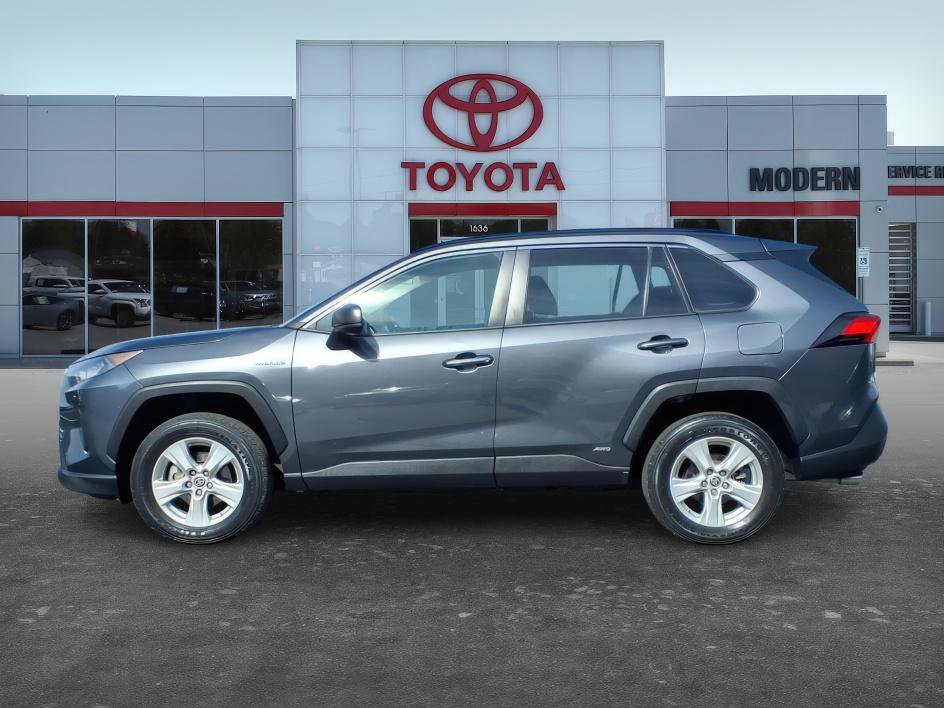 Certified 2021 Toyota RAV4 LE image 3