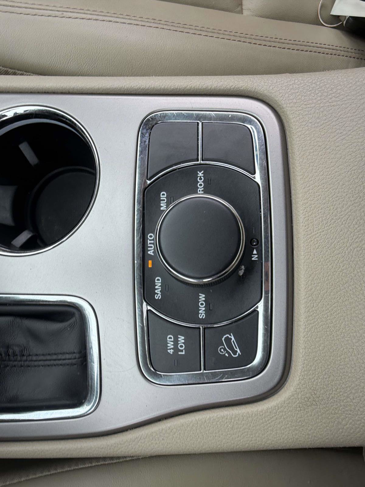 Used 2021 Jeep Grand Cherokee Limited AWD/4WD image 21