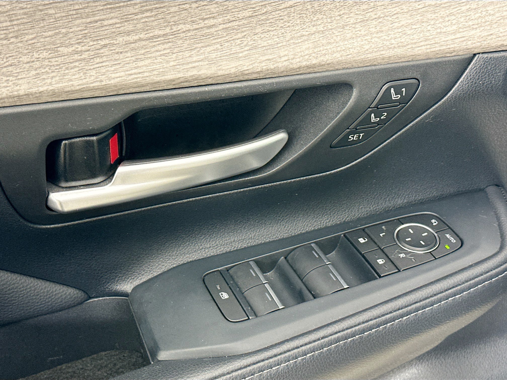 Used 2024 Toyota Grand Highlander AWD image 24