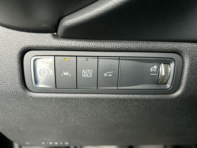 Used 2024 Chevrolet Equinox EV RS FWD image 17