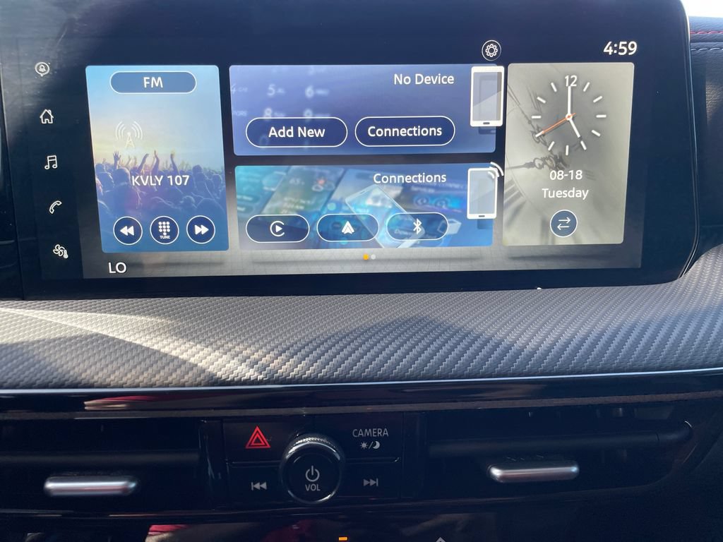 Certified 2025 Nissan Kicks SR FWD image 16