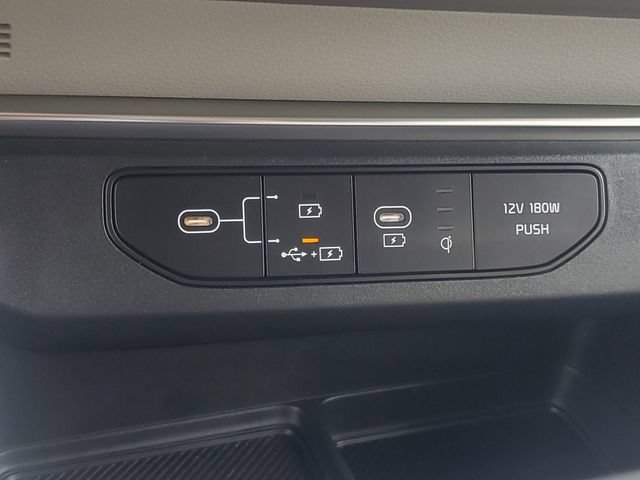 Certified 2025 Kia Carnival SX Prestige FWD image 35
