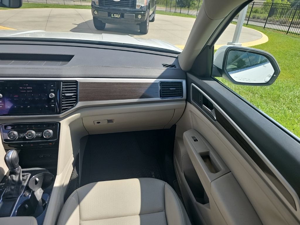 Used 2018 Volkswagen Atlas SEL FWD image 29