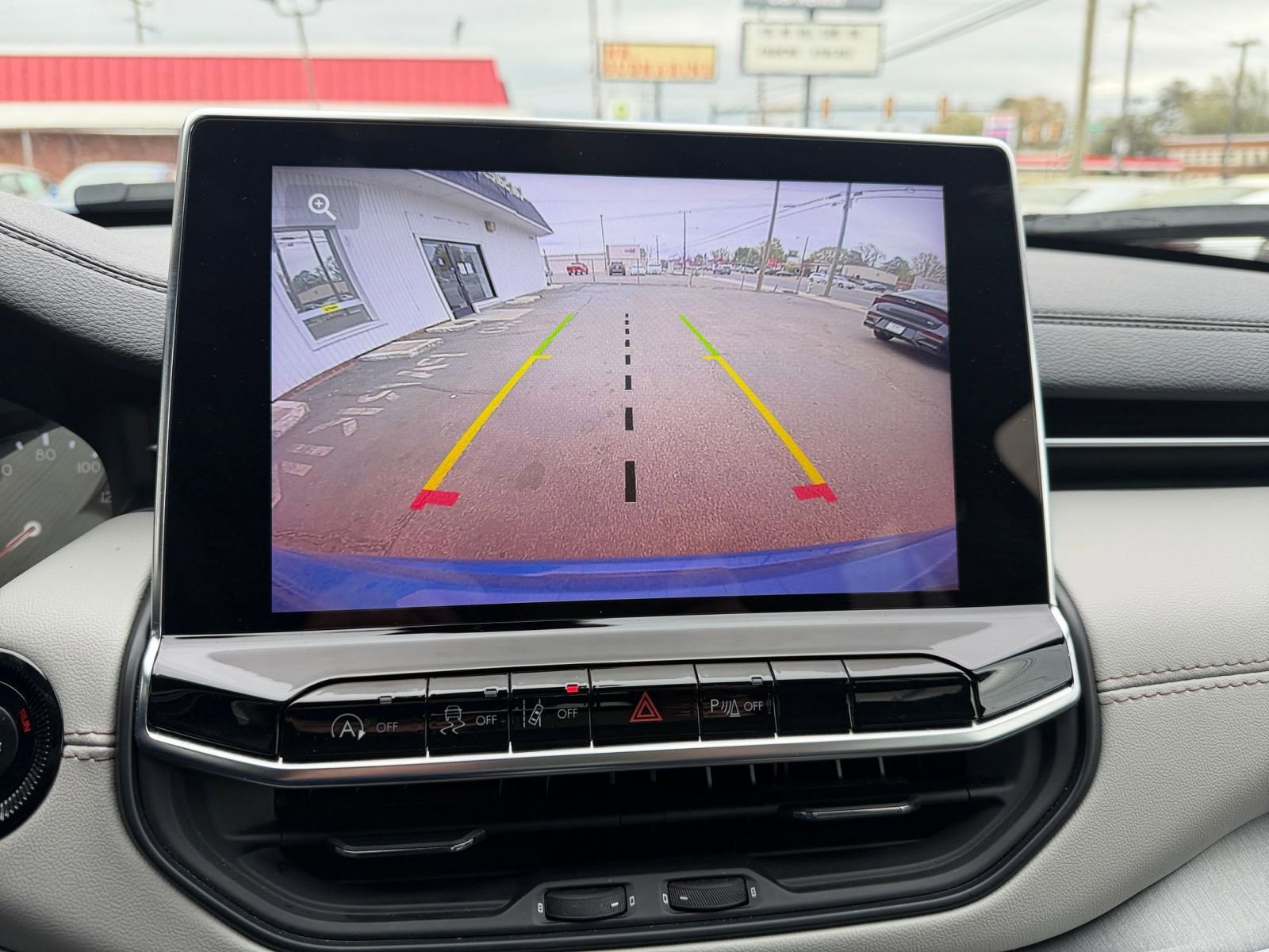 Used 2025 Jeep Compass Limited image 24