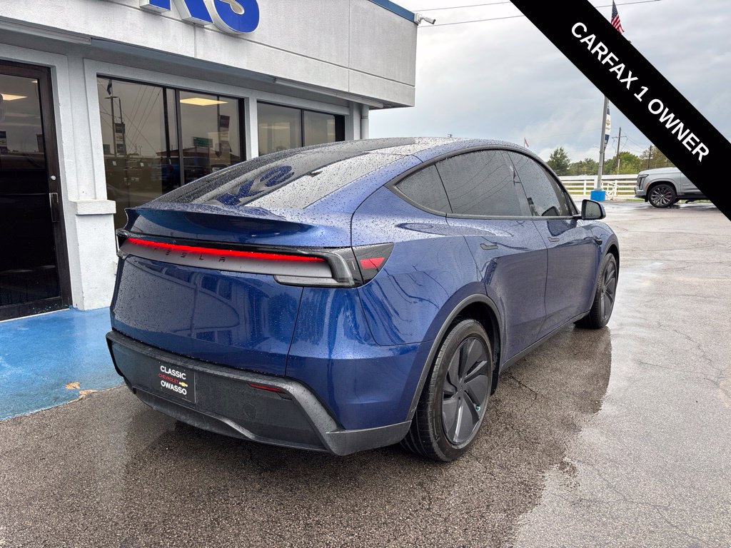 Used 2026 Tesla Model Y 2WD image 2