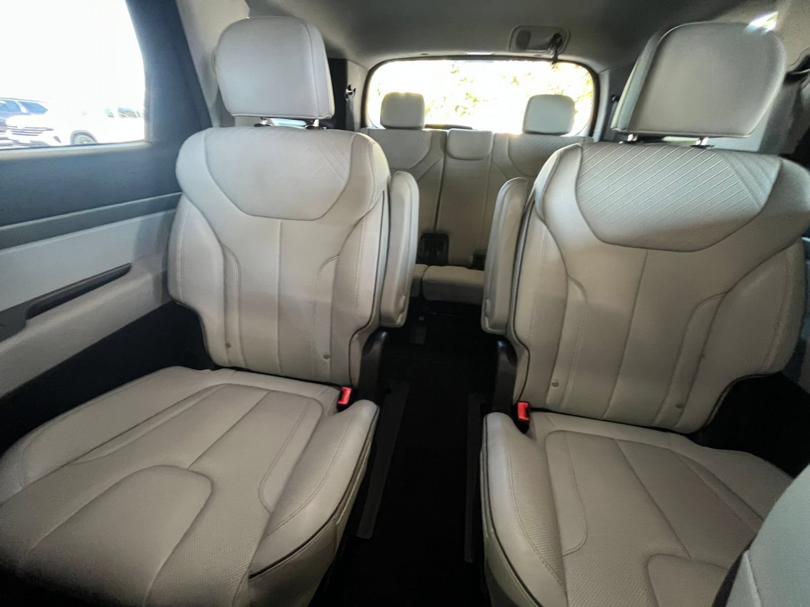 Used 2025 Hyundai Palisade SEL FWD image 41