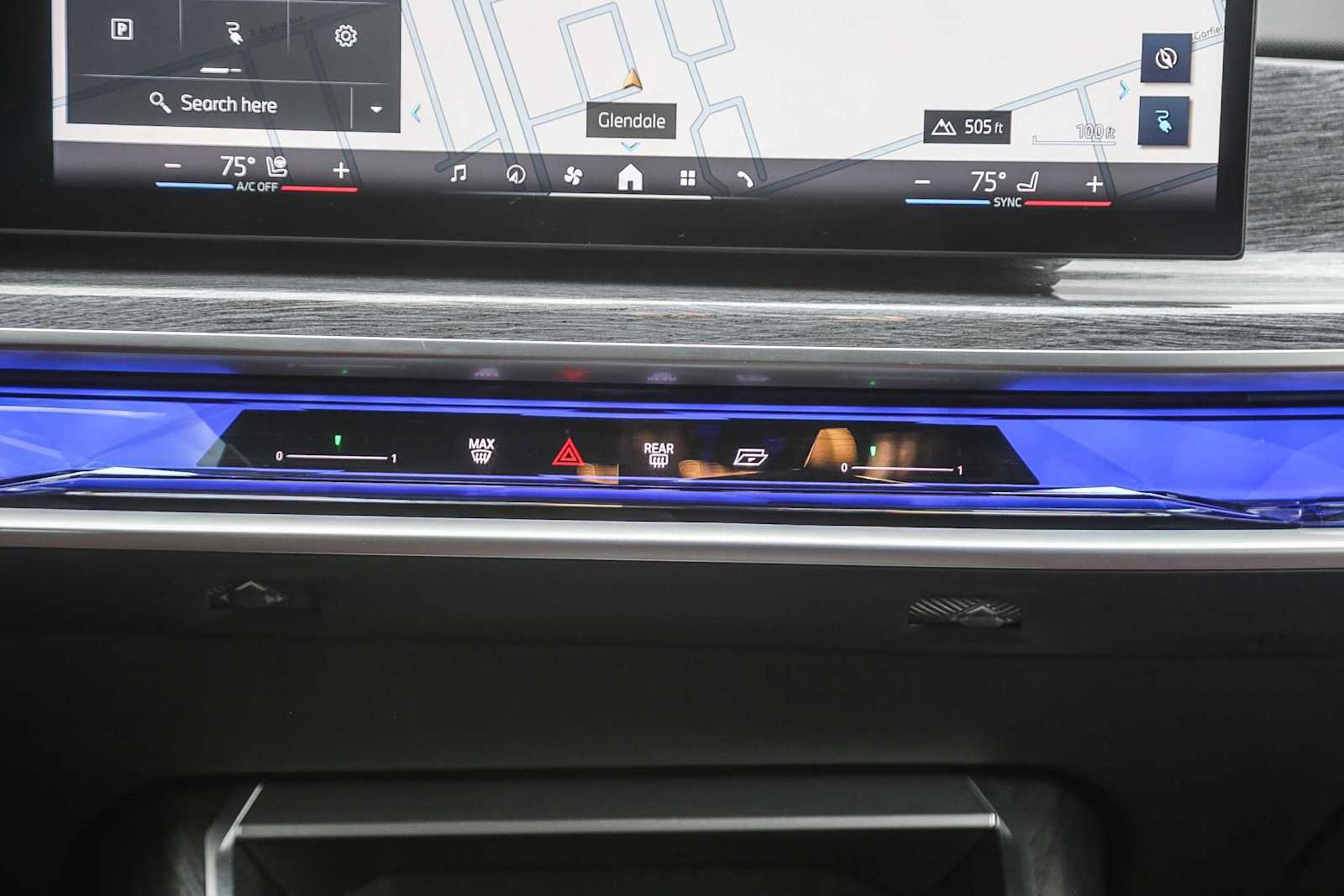 Used 2025 BMW i7 eDrive50 w/ M Sport Package image 10